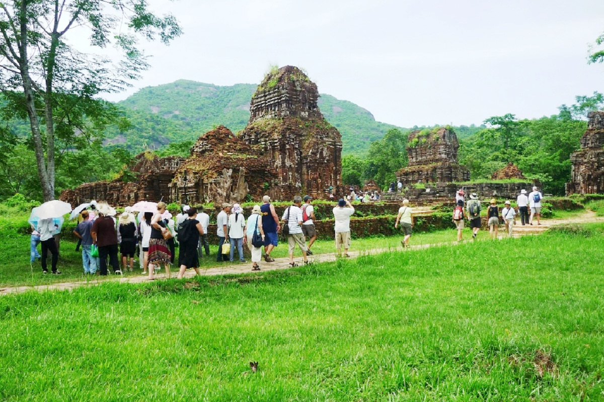 MY SON SANCTUARY HALF DAY TOUR BY CAR